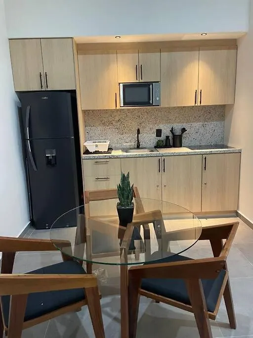 Stylish Condo, 2Bdr, Steps To 5Th Ave, Close To Beach! Playa del Carmen Apartment