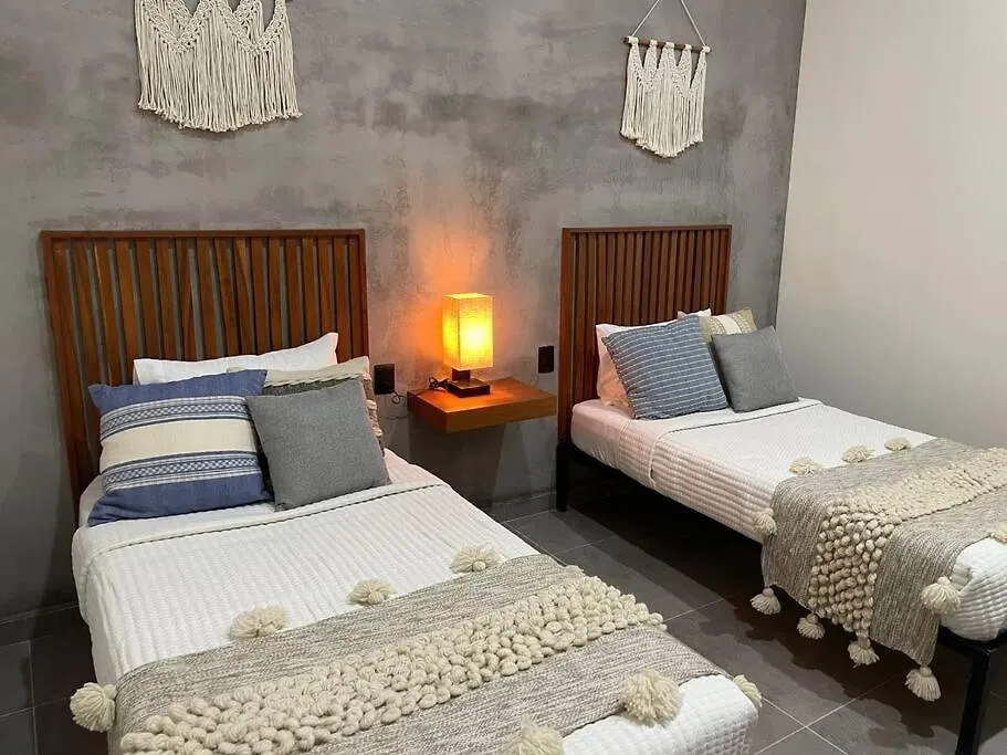 Stylish Condo, 2Bdr, Steps To 5Th Ave, Close To Beach! Playa del Carmen 0*,