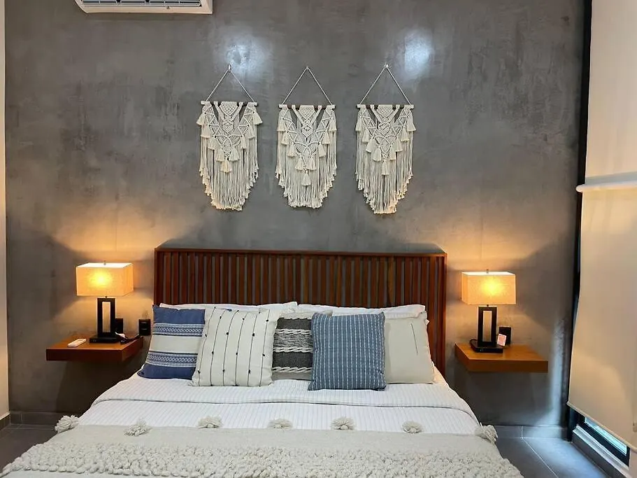 Stylish Condo, 2Bdr, Steps To 5Th Ave, Close To Beach! Playa del Carmen