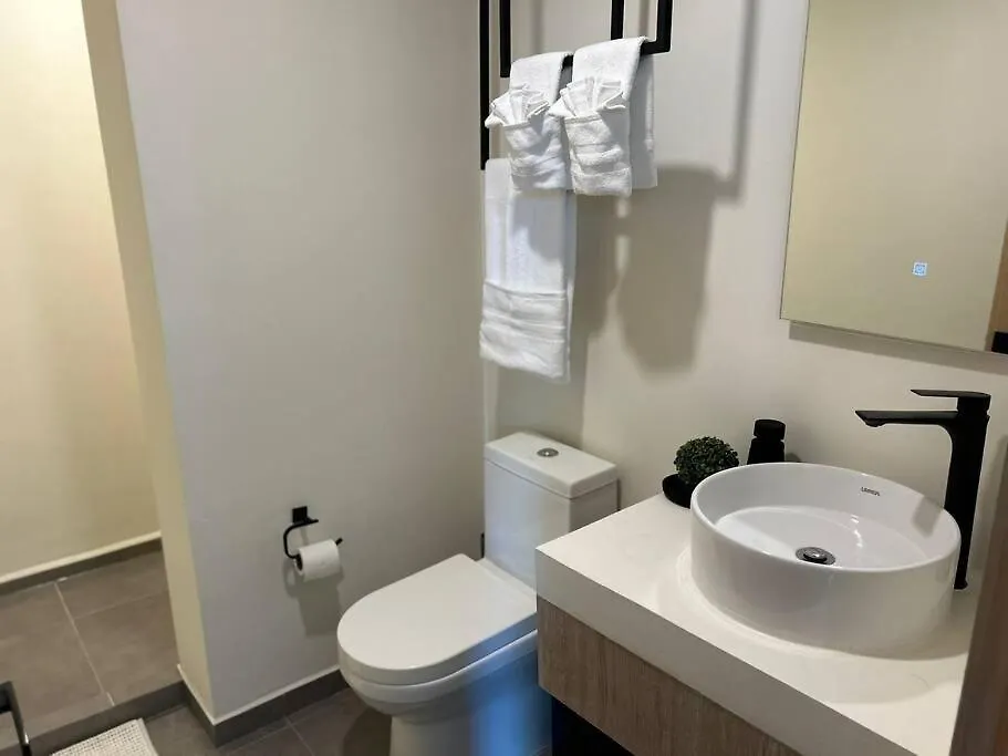 Apartment Stylish Condo, 2Bdr, Steps To 5Th Ave, Close To Beach! Playa del Carmen
