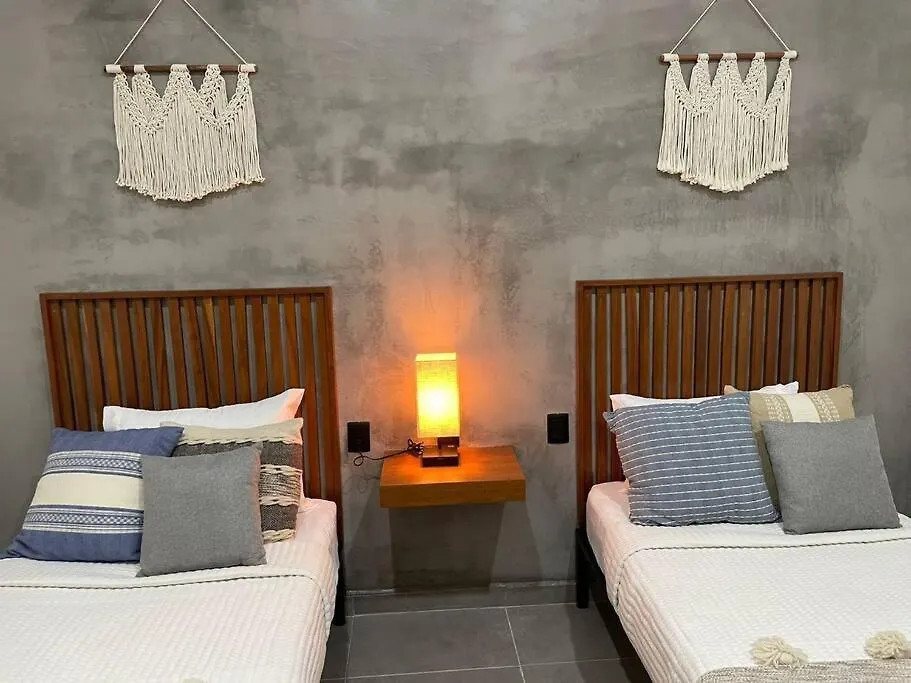 Stylish Condo, 2Bdr, Steps To 5Th Ave, Close To Beach! Playa del Carmen