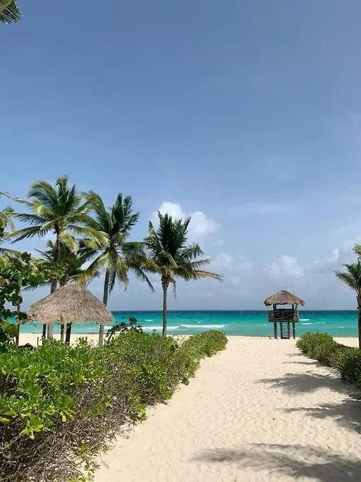 Stylish Condo, 2Bdr, Steps To 5Th Ave, Close To Beach! Playa del Carmen 0*,
