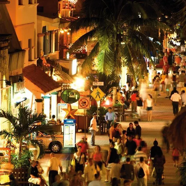 Stylish Condo, 2Bdr, Steps To 5Th Ave, Close To Beach! Playa del Carmen Apartment