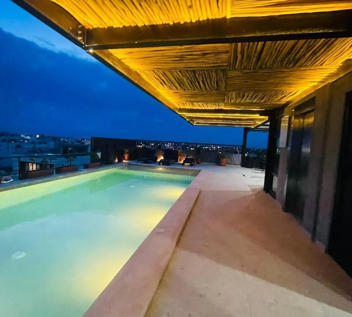 Stylish Condo, 2Bdr, Steps To 5Th Ave, Close To Beach! Playa del Carmen